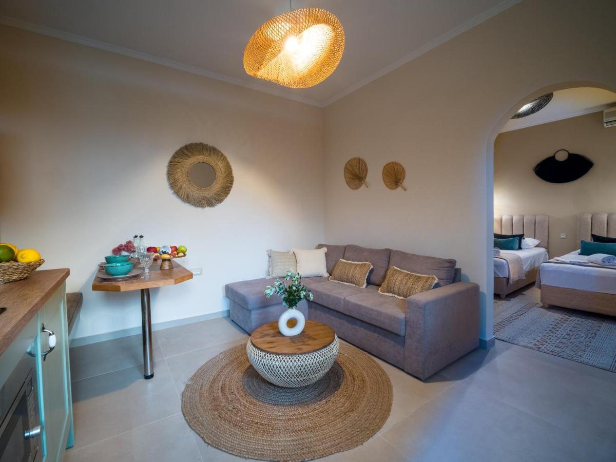 Carmena Residence Skala  エクステリア 写真